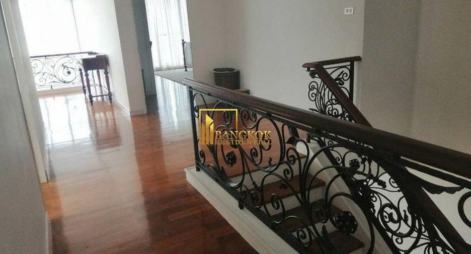 Condo en alquiler y en venta de 4 habitaciones en Khlong Toei, Bangkok