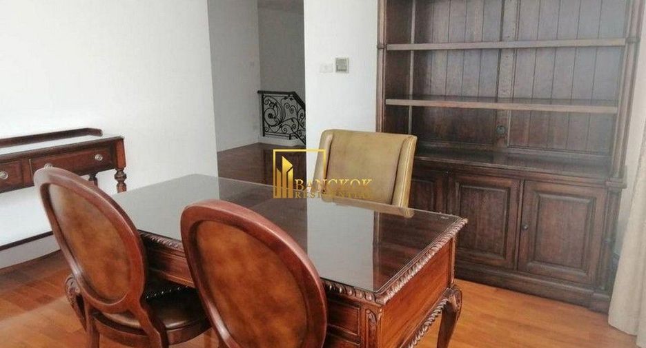 Condo en alquiler y en venta de 4 habitaciones en Khlong Toei, Bangkok