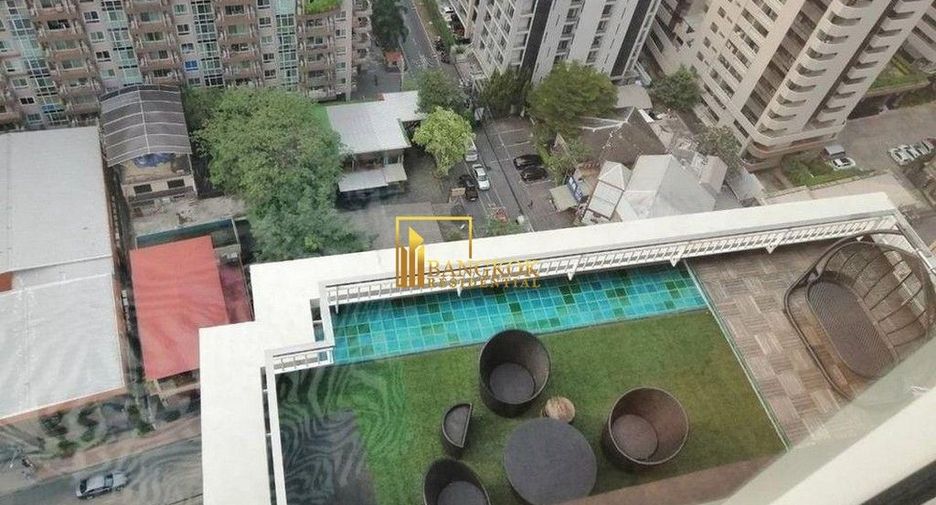 Condo en alquiler y en venta de 4 habitaciones en Khlong Toei, Bangkok