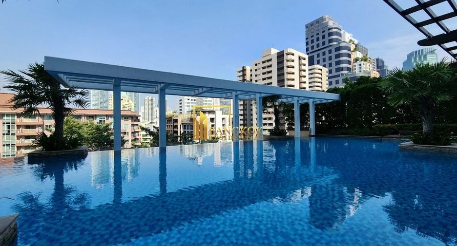 Condo en alquiler y en venta de 4 habitaciones en Khlong Toei, Bangkok