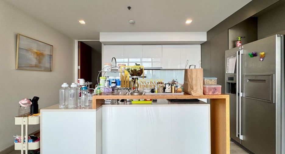 For sale 3 bedrooms condo in Sathon, Bangkok