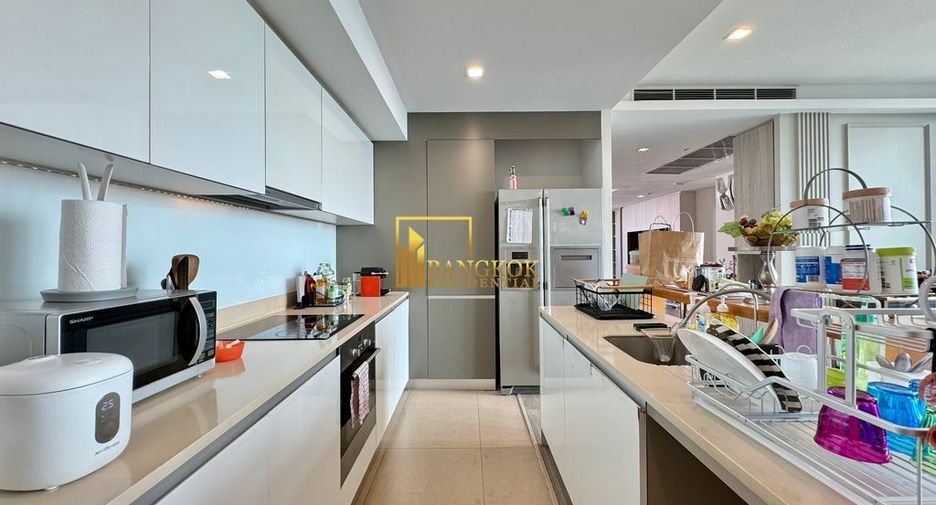 For sale 3 bedrooms condo in Sathon, Bangkok