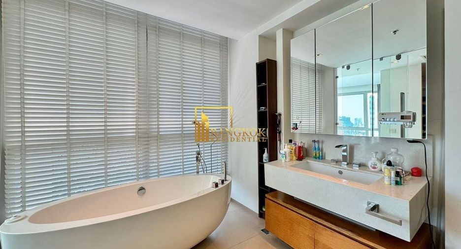 For sale 3 bedrooms condo in Sathon, Bangkok