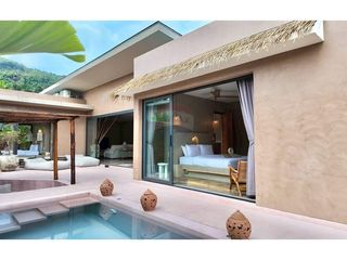 À vendre 3 chambres villa à Ko Samui, Surat Thani