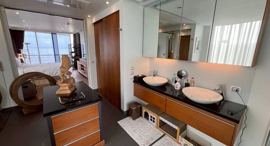 For sale 3 bedrooms apartment in Sattahip, Chonburi