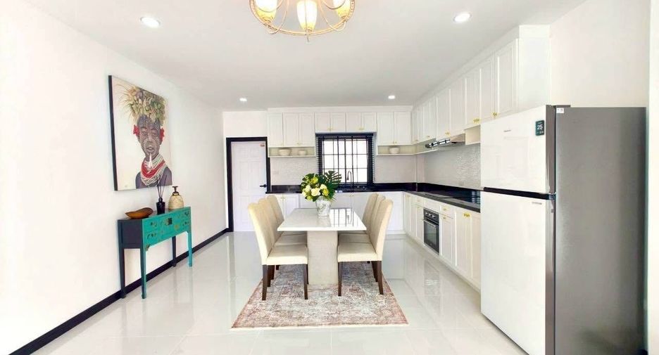 Haus zur Miete mit 4 Zimmer in Sattahip, Chonburi