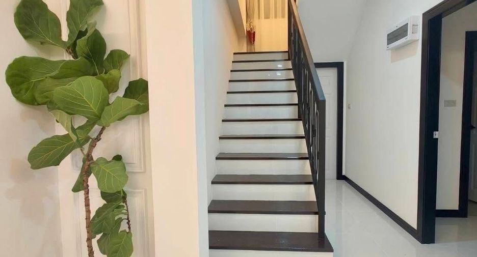 Haus zur Miete mit 4 Zimmer in Sattahip, Chonburi