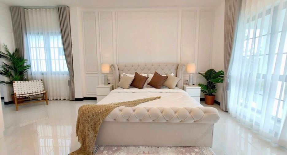 Haus zur Miete mit 4 Zimmer in Sattahip, Chonburi