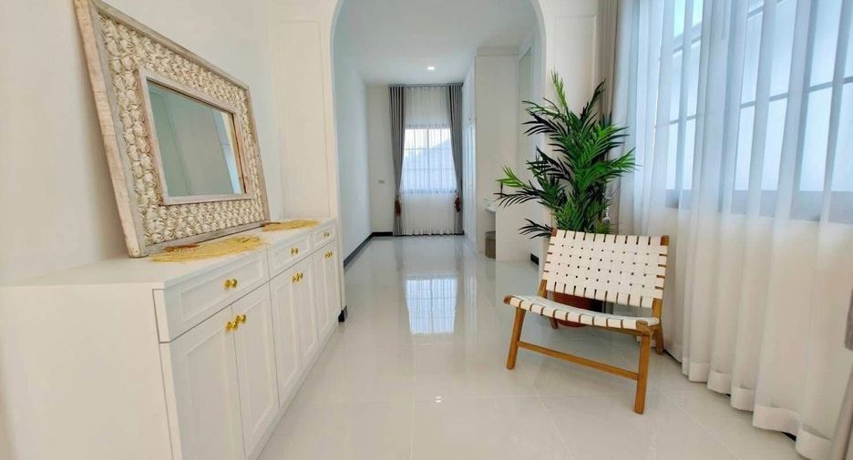 Haus zur Miete mit 4 Zimmer in Sattahip, Chonburi