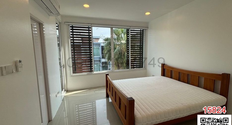 For rent 2 bedrooms retail Space in Lat Phrao, Bangkok