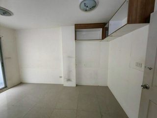 For sale 1 bed condo in Saphan Sung, Bangkok