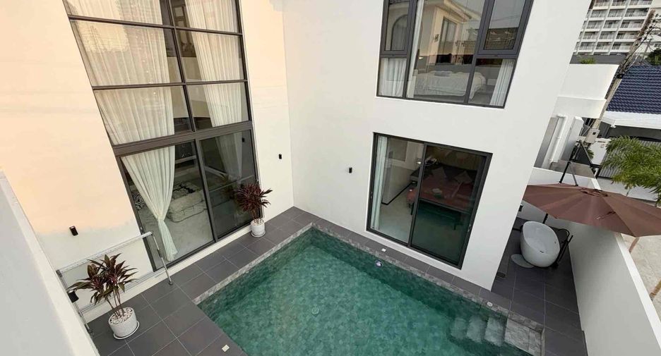 Villa en alquiler de 4 habitaciones en Bang Lamung, Chonburi