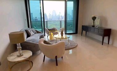 For rent and for sale 2 bedrooms condo in Pathum Wan, Bangkok