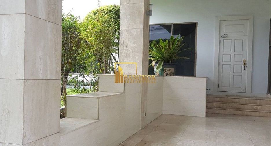 Haus zur Miete und zum Kauf mit 5 Zimmer in Suan Luang, Bangkok