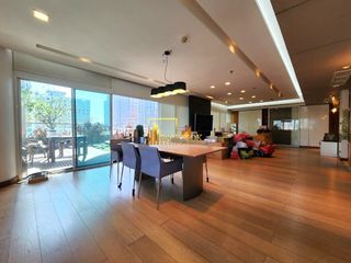ขาย 3 ห้องนอน คอนโด ใน คลองเตย, กรุงเทพฯ