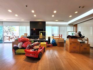 ขาย 3 ห้องนอน คอนโด ใน คลองเตย, กรุงเทพฯ