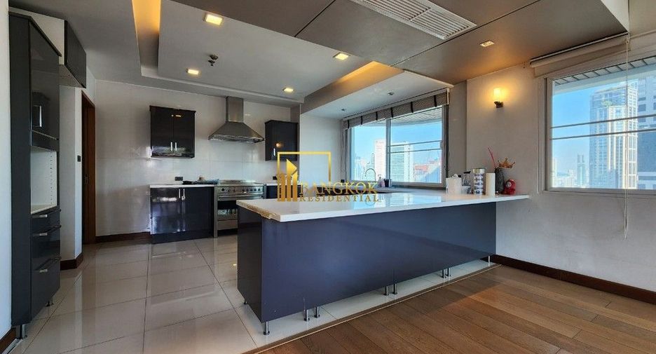 Condo en venta de 3 habitaciones en Khlong Toei, Bangkok
