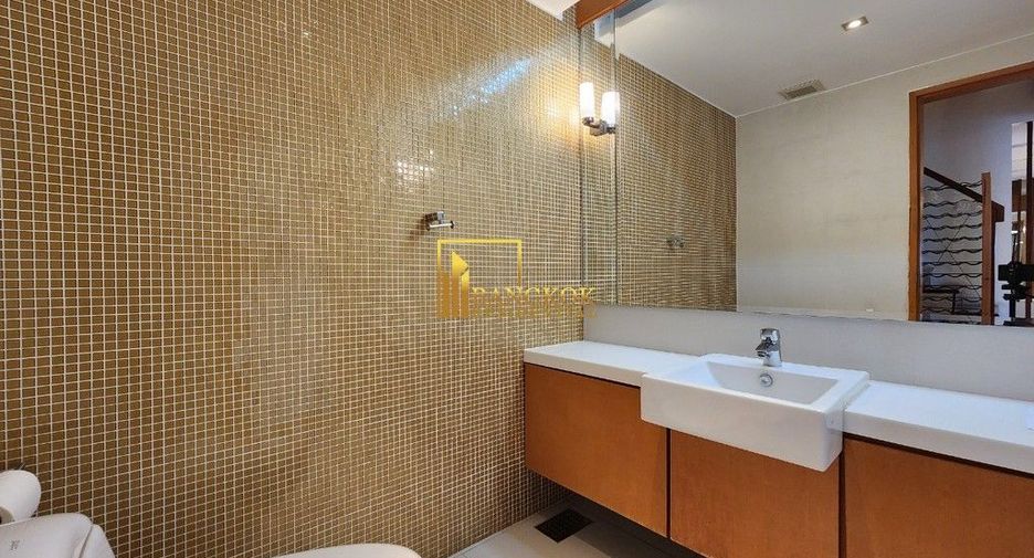Condo en venta de 3 habitaciones en Khlong Toei, Bangkok