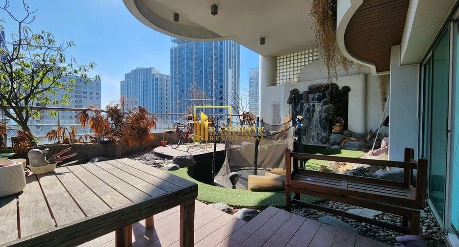 Condo en venta de 3 habitaciones en Khlong Toei, Bangkok