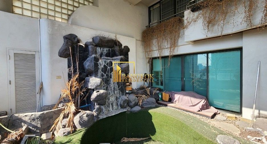 Condo en venta de 3 habitaciones en Khlong Toei, Bangkok