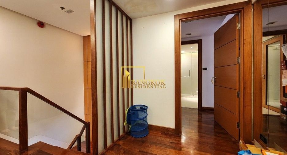Condo en venta de 3 habitaciones en Khlong Toei, Bangkok