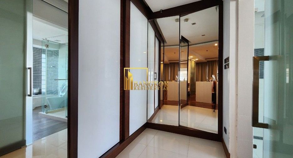 Condo en venta de 3 habitaciones en Khlong Toei, Bangkok
