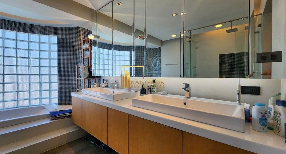 Condo en venta de 3 habitaciones en Khlong Toei, Bangkok