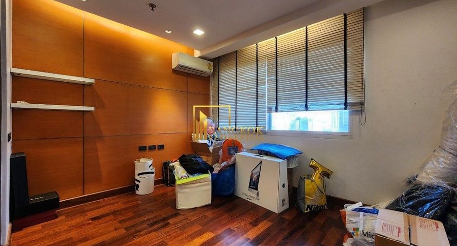 Condo en venta de 3 habitaciones en Khlong Toei, Bangkok