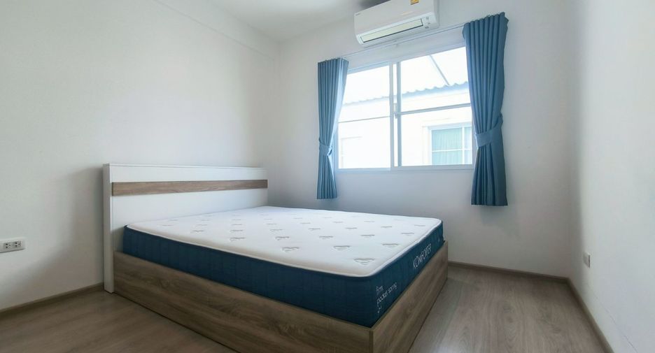 For rent 3 bedrooms townhouse in Prawet, Bangkok