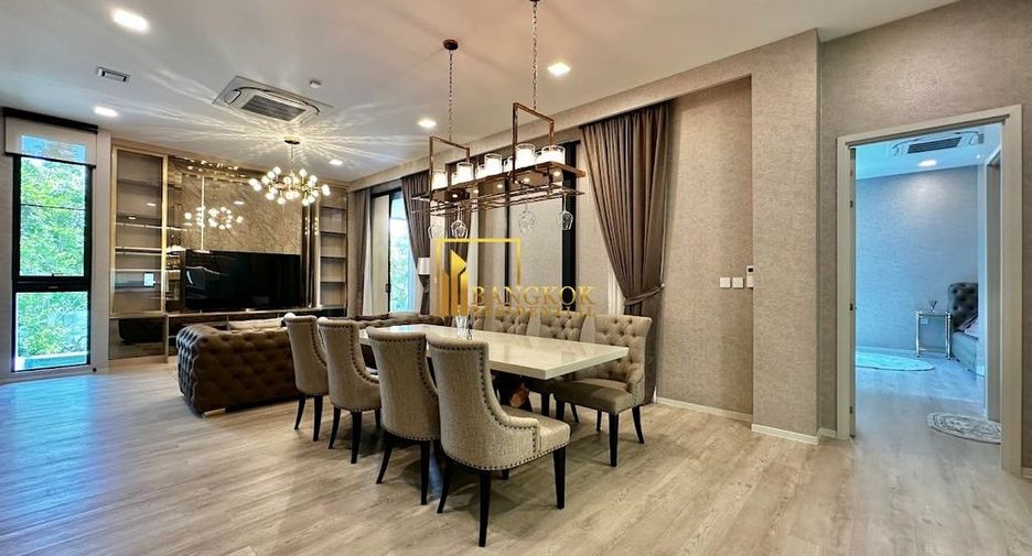 For sale 5 bedrooms house in Saphan Sung, Bangkok