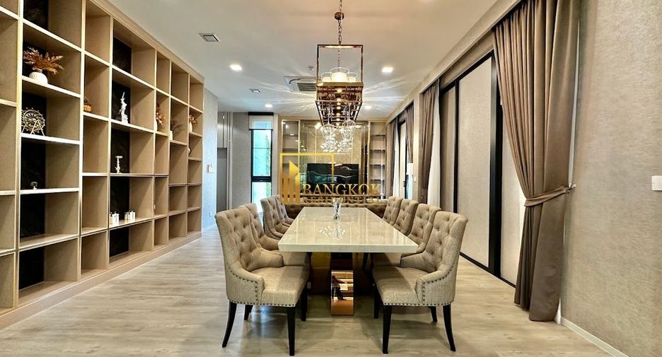 For sale 5 bedrooms house in Saphan Sung, Bangkok