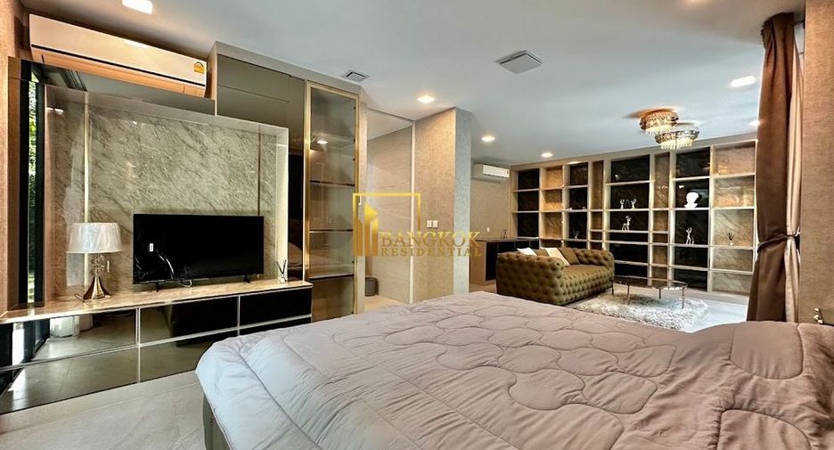 For sale 5 bedrooms house in Saphan Sung, Bangkok