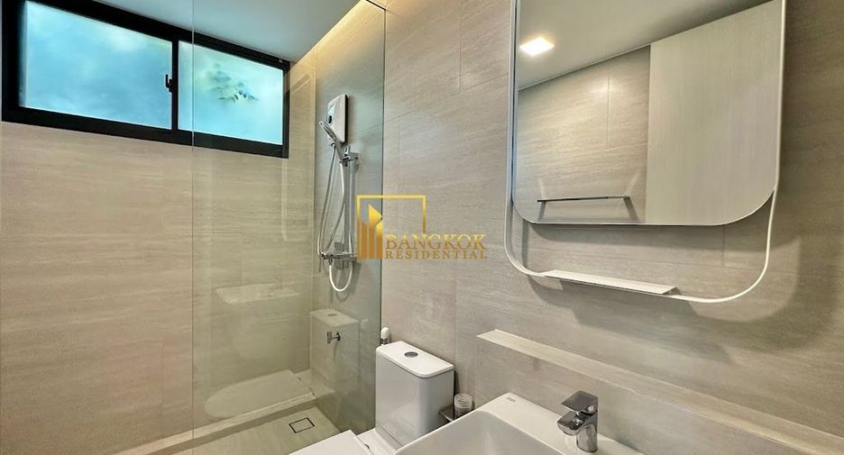 For sale 5 bedrooms house in Saphan Sung, Bangkok