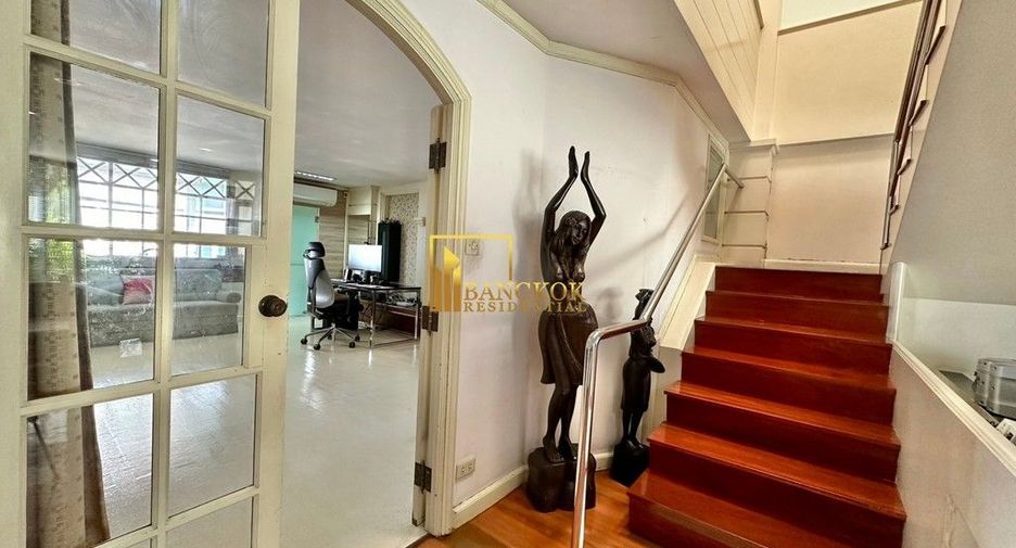 Condo en venta de 4 habitaciones en Khlong Toei, Bangkok