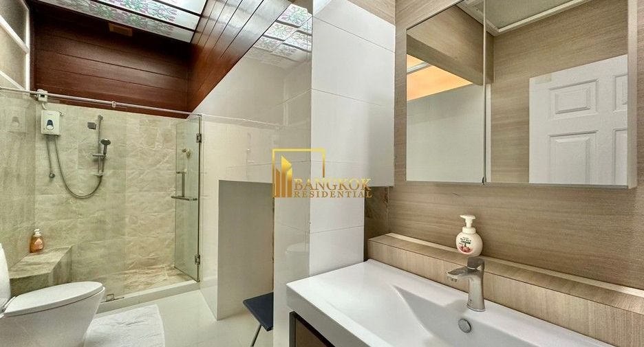 Condo en venta de 4 habitaciones en Khlong Toei, Bangkok