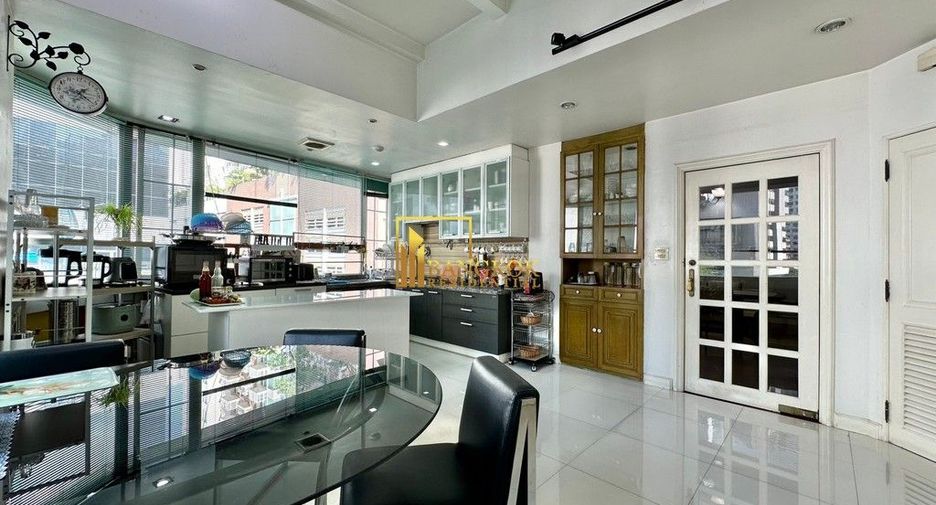 Condo en venta de 4 habitaciones en Khlong Toei, Bangkok