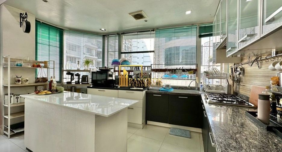 Condo en venta de 4 habitaciones en Khlong Toei, Bangkok
