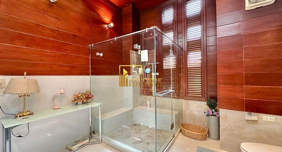 Condo en venta de 4 habitaciones en Khlong Toei, Bangkok