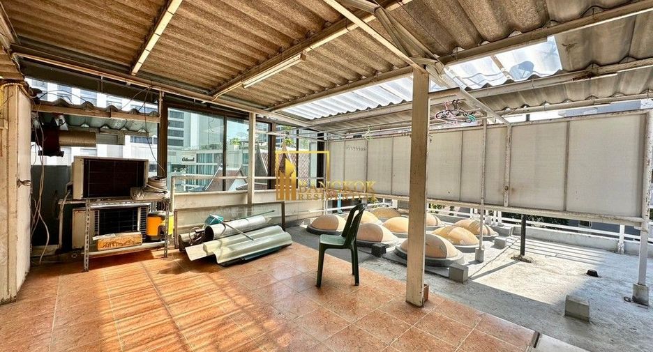 Condo en venta de 4 habitaciones en Khlong Toei, Bangkok