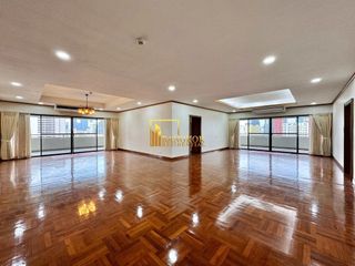 Wohnung zur Miete und zum Kauf mit 3 Zimmer in Watthana, Bangkok