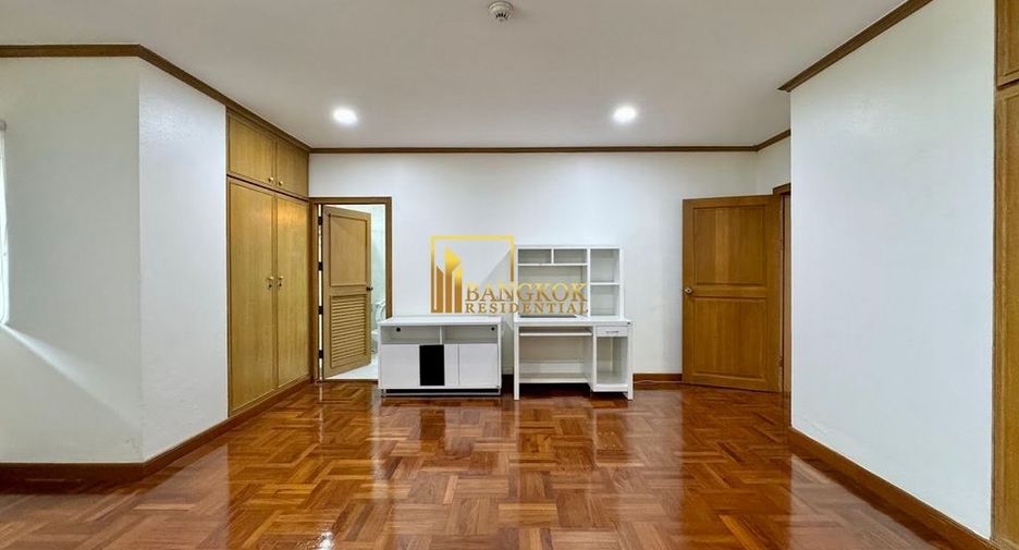 Wohnung zur Miete und zum Kauf mit 3 Zimmer in Watthana, Bangkok