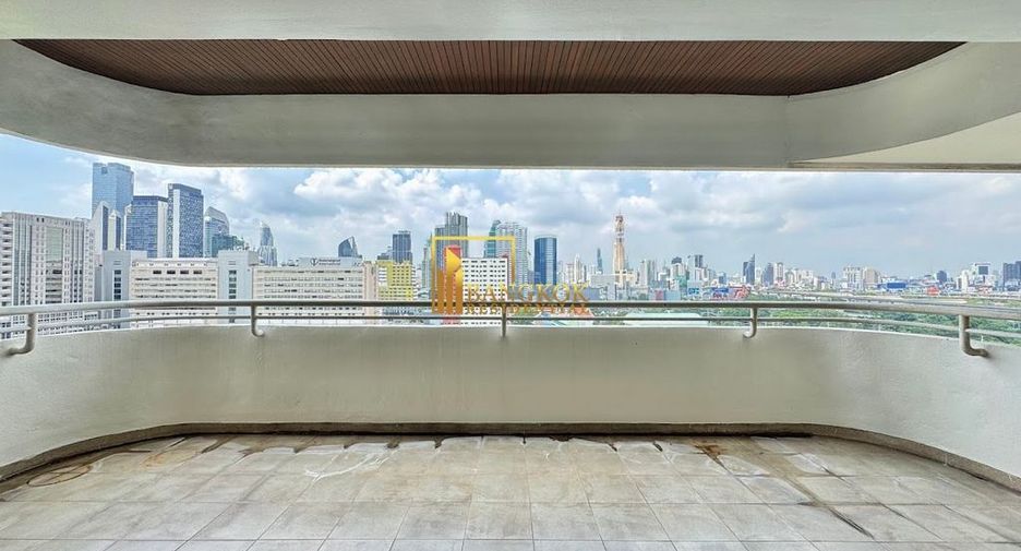 Wohnung zur Miete und zum Kauf mit 3 Zimmer in Watthana, Bangkok