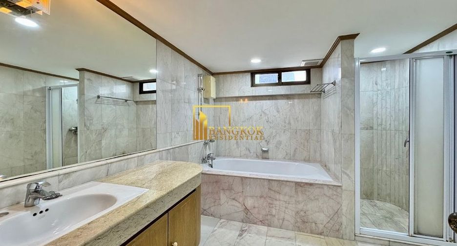 Wohnung zur Miete und zum Kauf mit 3 Zimmer in Watthana, Bangkok
