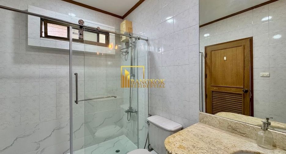 Wohnung zur Miete und zum Kauf mit 3 Zimmer in Watthana, Bangkok