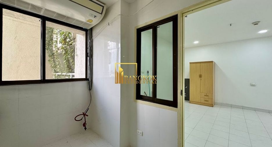 Wohnung zur Miete und zum Kauf mit 3 Zimmer in Watthana, Bangkok