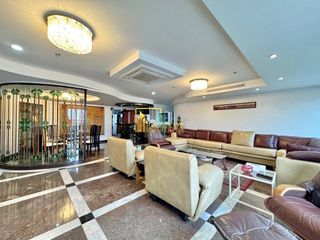 Wohnung zum Kauf mit 4 Zimmer in Sathon, Bangkok
