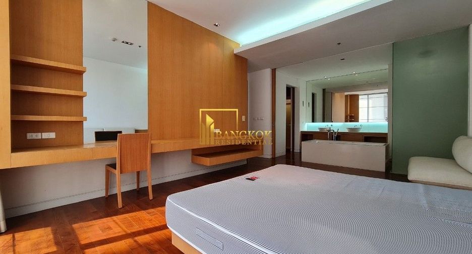 For rent and for sale 2 bedrooms condo in Khlong Toei, Bangkok