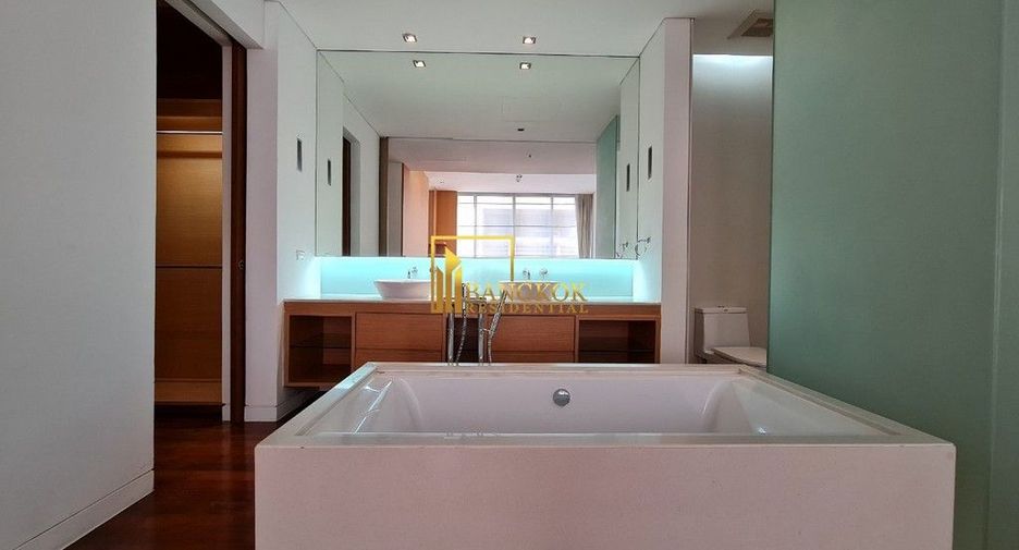 For rent and for sale 2 bedrooms condo in Khlong Toei, Bangkok