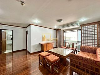 Condo en alquiler y en venta de 4 habitaciones en Watthana, Bangkok
