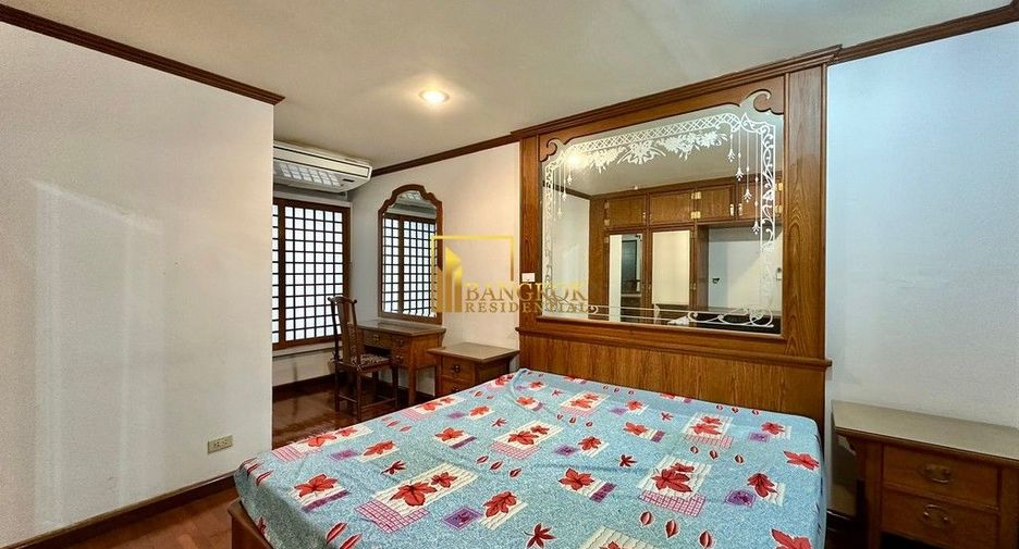 Condo en alquiler y en venta de 4 habitaciones en Watthana, Bangkok
